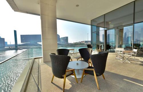 Manama Hotel | Hilton Garden Inn Bahrain Bay