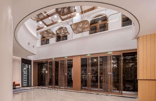 Downtown Beijing Hotel | Hilton Garden Inn Beijing Temple Of Heaven East Gate Station l Free Laundry Facility