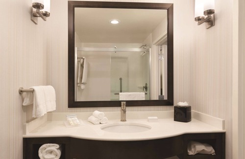 Orient Heights Hotel | Hilton Garden Inn Boston Logan Airport