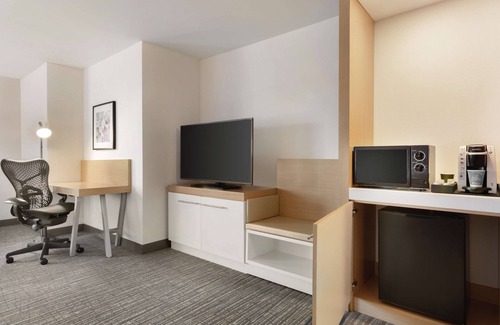 Martinsville Hotel | Hilton Garden Inn Bridgewater