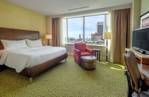 Downtown Buffalo Hotel | Hilton Garden Inn Buffalo Downtown