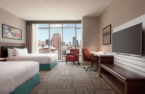 South Loop Hotel | Hilton Garden Inn Chicago Downtown South Loop