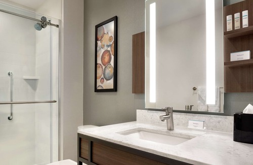 South Loop Hotel | Hilton Garden Inn Chicago Downtown South Loop