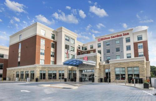 Roselawn Finance Hotel | Hilton Garden Inn Cincinnati Midtown