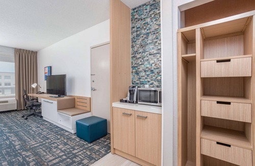 Sharonville Hotel | Hilton Garden Inn Cincinnati/Sharonville