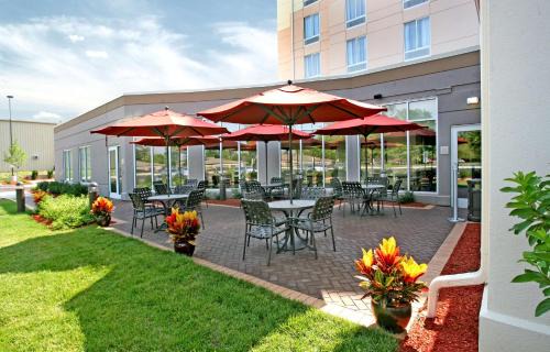 Blue Ash Hotel | Hilton Garden Inn Cincinnati Blue Ash