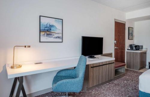 Bridgeport Hotel | Hilton Garden Inn Clarksburg