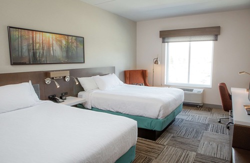 Gaffer District Hotel | Hilton Garden Inn Corning Downtown