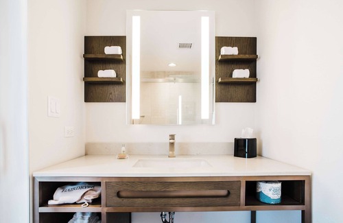 LoDo Hotel | Hilton Garden Inn Denver Union Station, CO