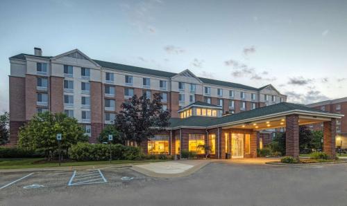 Romulus Hotel | Hilton Garden Inn Detroit Metro Airport
