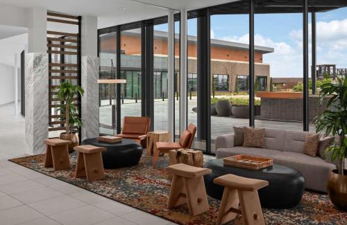 South Arlington Hotel | Hilton Garden Inn Grand Prairie At EpicCentral
