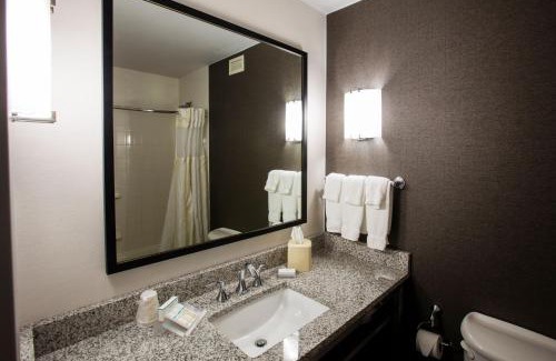 Grand Forks Hotel | Hilton Garden Inn Grand Forks-Und