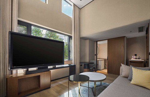 Downtown Hangzhou Hotel | Hilton Garden Inn Hangzhou West Lake