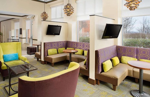 Windsor Hotel | Hilton Garden Inn Hartford North-Bradley International Airport