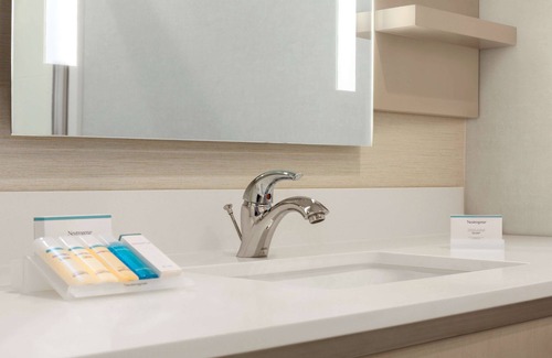 Baytown Hotel | Hilton Garden Inn Houston-Baytown