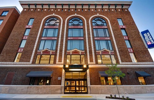 Central Business District Hotel | Hilton Garden Inn Kalamazoo Downtown