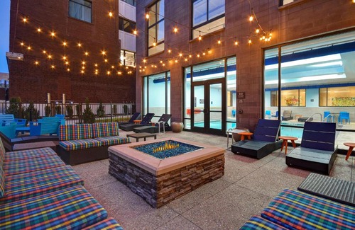 Central Business District Hotel | Hilton Garden Inn Kalamazoo Downtown