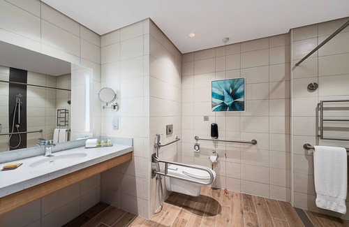Kuwait City Hotel | Hilton Garden Inn Kuwait