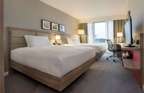 Old Trafford Hotel | Hilton Garden Inn Manchester Emirates Old Trafford