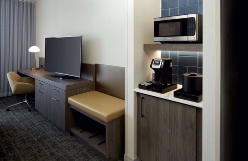 Cote-Des-Neiges—Notre-Dame-De-Grace Hotel | Hilton Garden Inn Montreal Midtown