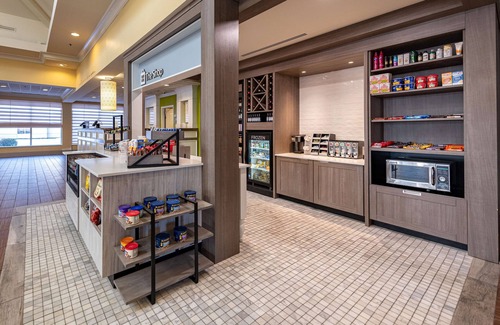Central Newport News Hotel | Hilton Garden Inn Newport News