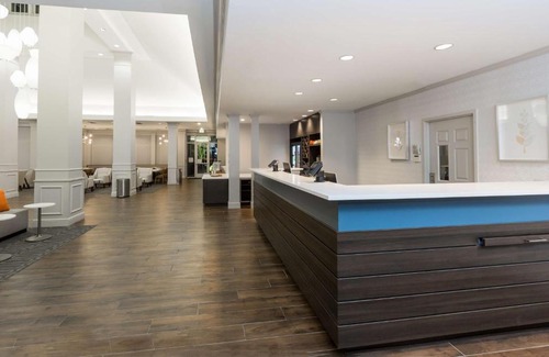 San Leandro Hotel | Hilton Garden Inn Oakland/San Leandro