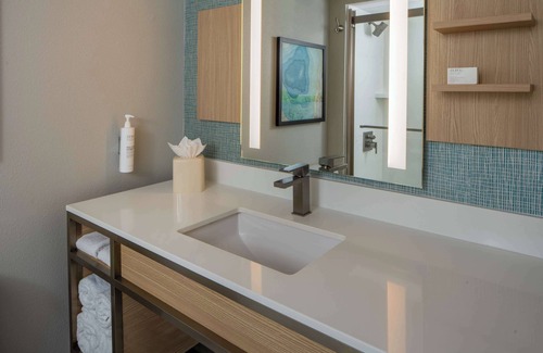 Airport North Hotel | Hilton Garden Inn Orlando Airport