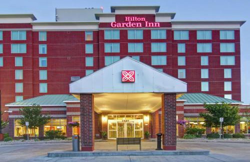Ottawa Division Hotel | Hilton Garden Inn Ottawa Airport