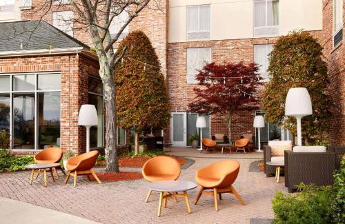 Warwick Hotel | Hilton Garden Inn Providence Airport/Warwick
