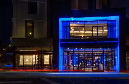 Downtown Hotel | Hilton Garden Inn Redmond WA