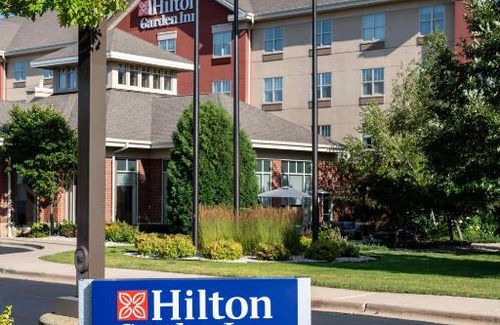 Rockford Hotel | Hilton Garden Inn Rockford