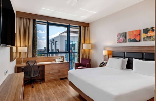 San Jeronimo Hotel | Hilton Garden Inn Sevilla