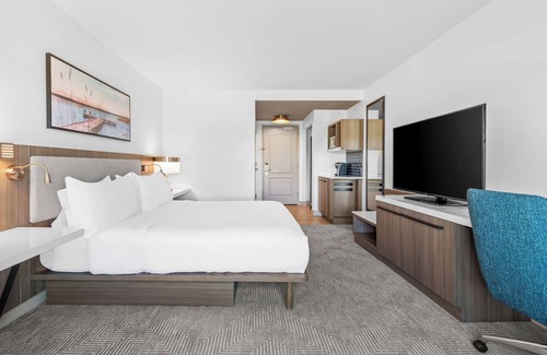 Suffolk Hotel | Hilton Garden Inn Suffolk Riverfront