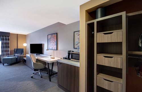 Downtown Hotel | Hilton Garden Inn Terre Haute
