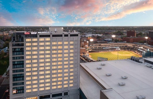 Downtown Toledo Hotel | Hilton Garden Inn Toledo Downtown
