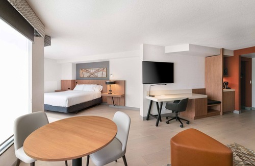 Northeast Mississauga Hotel | Hilton Garden Inn Toronto Airport