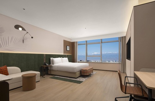 Urumqi City Centre Hotel | Hilton Garden Inn Urumqi Railway Station