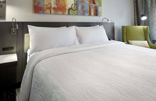 Town of North Hempstead Hotel | Hilton Garden Inn Roslyn