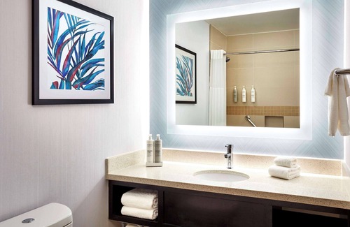 Valencia Hotel | Hilton Garden Inn Valencia Six Flags