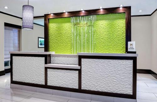 Victoria Hotel | Hilton Garden Inn Victoria