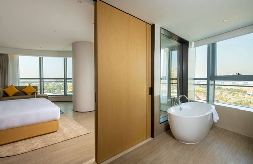 Xiangzhou District Hotel | Hilton Garden Inn Zhuhai Hengqin Sumlodol Park