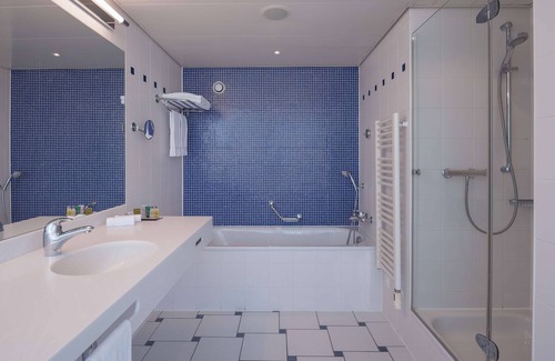 Le Grand-Saconnex Hotel | Hilton Geneva Hotel and Conference Centre