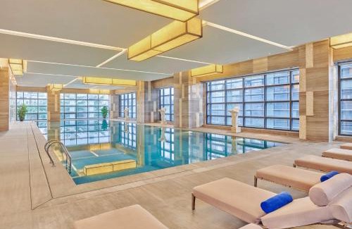 Baiyun Hotel | Hilton Guangzhou Baiyun - Free Shuttle for Canton Fair Period, Close to Luhu Golf Club & Leather Market