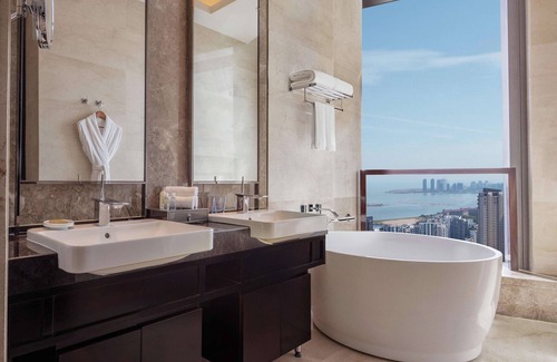 Long Hua Hotel | Hilton Haikou