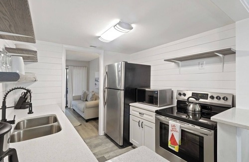 Palmetto Dunes Cottage | Hilton Head 3BR Retreat Pool, Dining & Shops