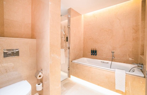 Gombe Hotel | Hilton Kinshasa