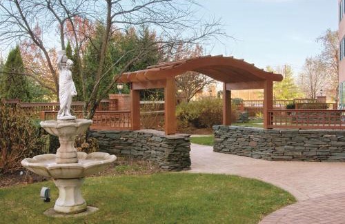 Melville Hotel | Hilton Long Island/Huntington