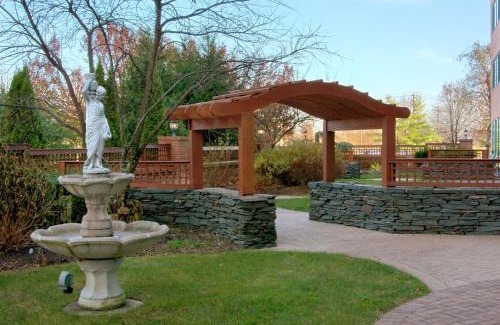 Melville Hotel | Hilton Long Island/Huntington