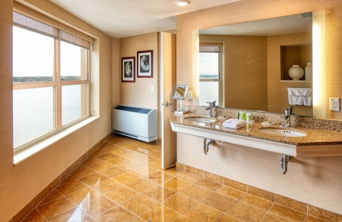 Madison Hotel | Hilton Madison Monona Terrace