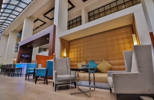 Ludlam Hotel | Hilton Miami Airport Blue Lagoon